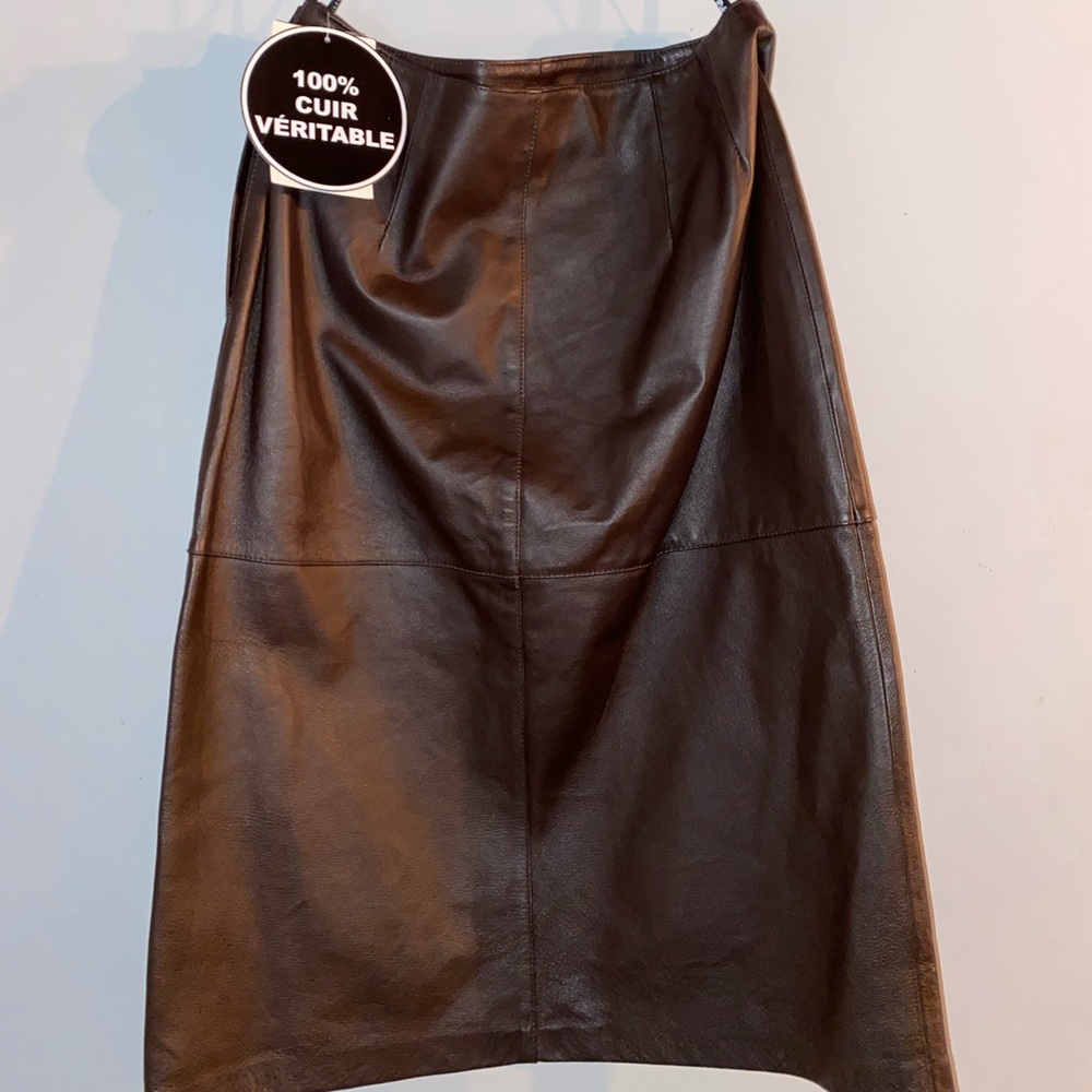 Peter Nygard leather skirt